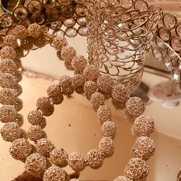 Jewelry sets from $15-25. - Picture 4 of 11